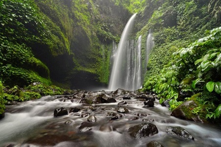 destinasi wisata di lombok - air terjun sendang gile